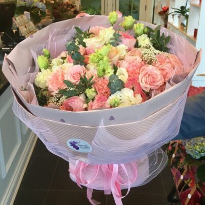 Blush and Cream Dream Deluxe Bouquet-Van Florist delivery Vancouver