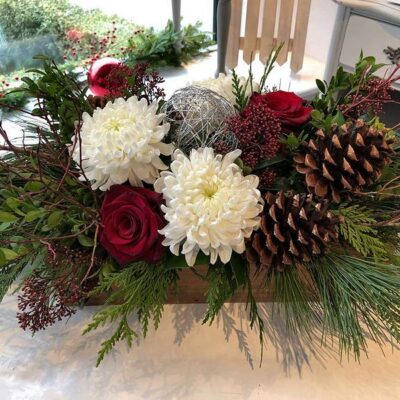 CH046 Silver Ball Christmas Arrangement