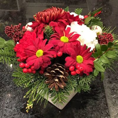 CH057 Christmas Arrangement