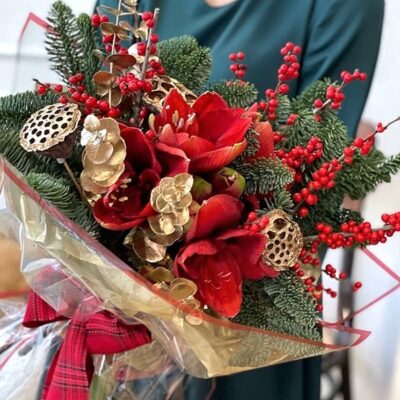 Christmas flowers-Van Florist delivery Vancouver