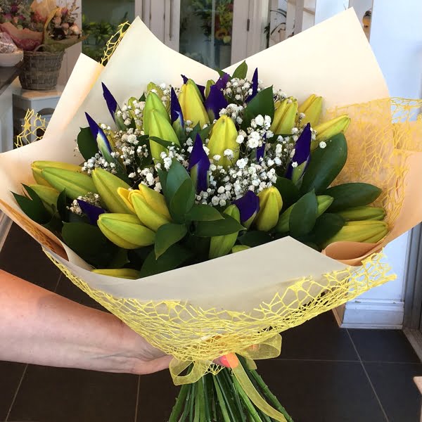 Flower bouquet-Van Florist delivery Vancouver